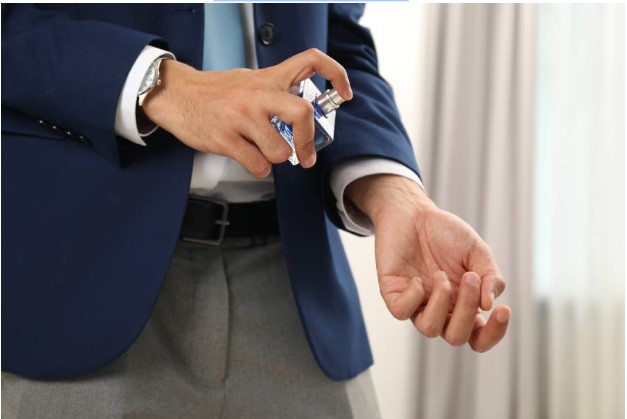 How Much Perfume Is Too Much? The Right Way to Apply Fragrance