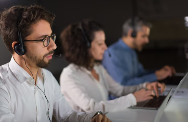 How Outsourcing Call Center Services Can Help Your Business Grow Faster