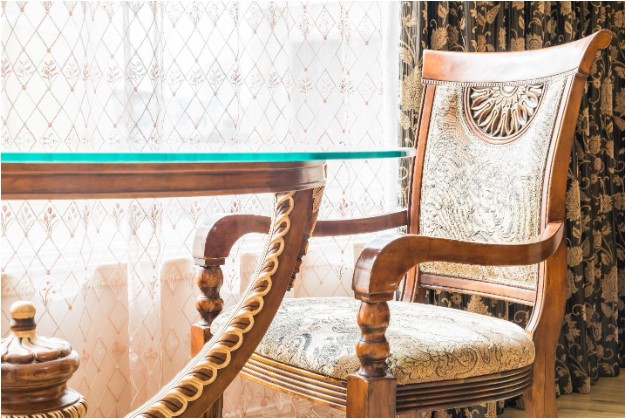 What Makes Antique RJ Horner Furniture Worth Collecting